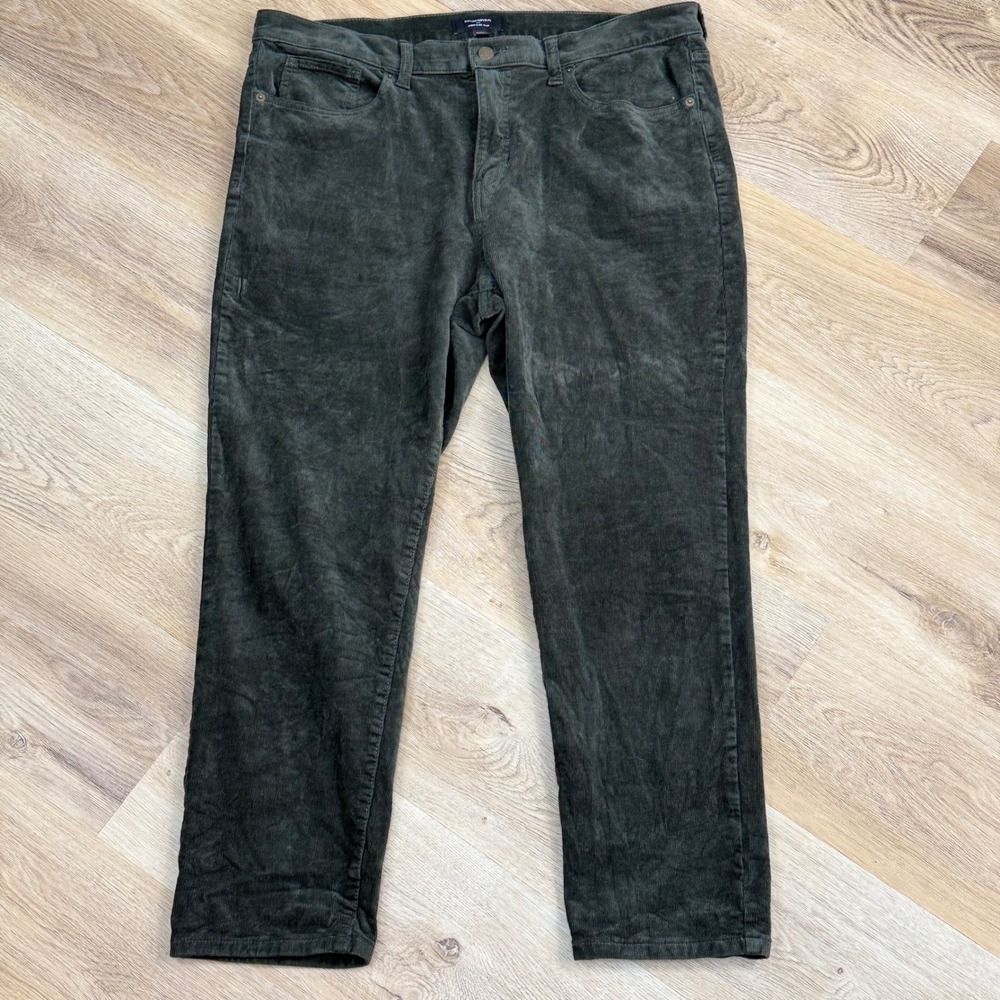 Banana Republic Corduroy High-Rise Slim Pants Women Size 33/16 Green
Chic Preppy